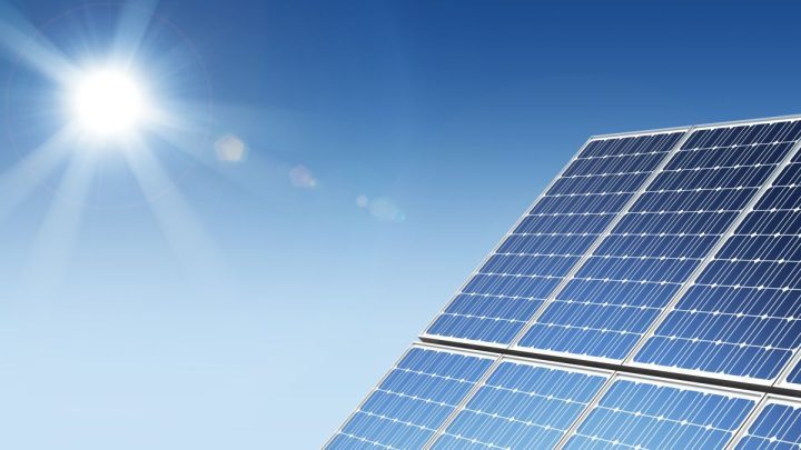 Zeitvariable Stromtarife können Solar-Einspeisespitzen reduzieren